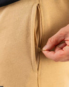 Tobe Hose Studio Shorts in Beige aus Baumwolle mit Reißverschlusstasche und Logo-Stickerei am Oberschenkel