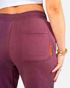 Tobe Hose Studio Damen-Jogginghose in Pflaume mit Gesäßtasche und kleinem Marken-Label